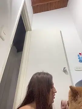 Webcam Model (Mia__Gray)  is live.Free join now!