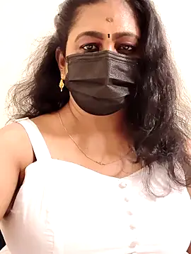 Webcam Model (Sweetie_swetha37)  is live.Free join now!