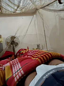 pig_fucker_daddy (Ask my age) - CHEESY UNCUT DICK