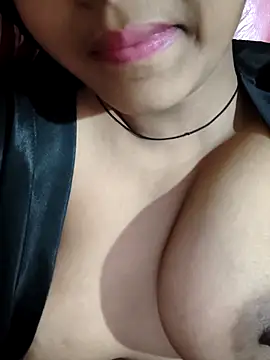 RAYI_Queen_2 from StripChat is Freechat