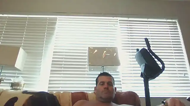 bmnn2244 - Bmnn2244's free webcam - UK Sex Cams