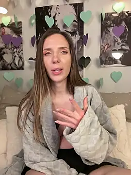 LINA_ALL_EYES_ON_YOU