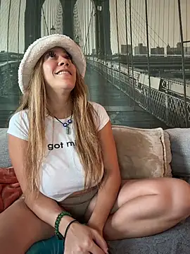 Bigbuttbrooklynn Live Webcam on Stripchat