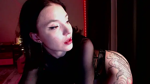 dolll_maiya - Dolll_maiya's free webcam - UK Sex Cams