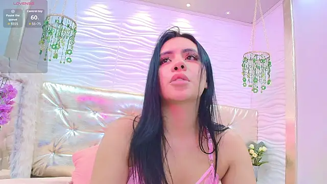 alanna_blaze - Alanna_blaze's free webcam