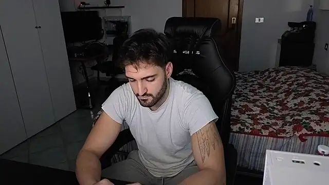 al3xox02 - Al3xox02's free webcam - UK Sex Cams