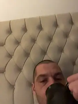 kinkycouple142 - Kinkycouple142's free webcam - UK Sex Cams