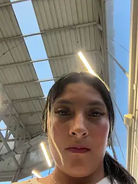 cami_leon2 (Ask my age) - Total Naked control lush in public