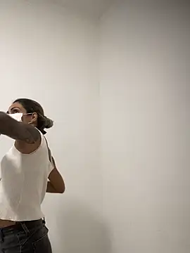 sabrinaneves (F young) - Ficar pelada no salao