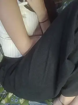 Webcam Model (angel-cinderella)  is live.Free join now!