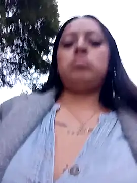 Webcam Model (LunaHot_777)  is live.Free join now!