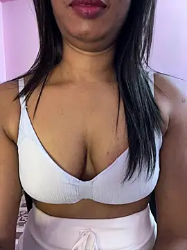 tamil_aarathi - Tamil_Aarathi's free webcam