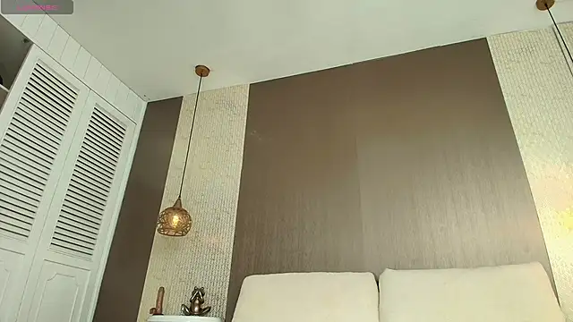 tiifany_baker (F young) - 🔥FINGER JUICY PUSSY