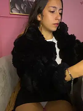 Webcam Model (Alaska_euphoria)  is live.Free join now!