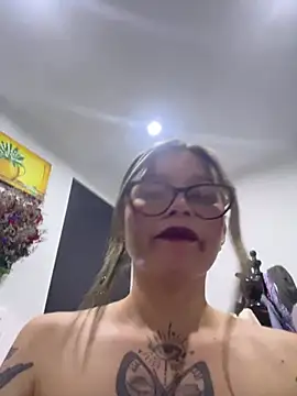 korasweett - KoraSweett's free webcam