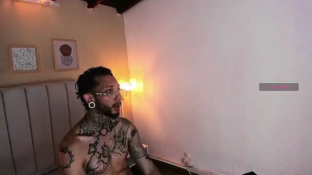 axel_valtier - Axel_valtier's free webcam - UK Sex Cams