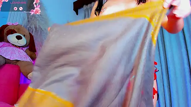 alejagarcia_ - Alejagarcia_'s free webcam - UK Sex Cams