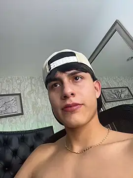 lander_cruz (M twink) - remove boxers