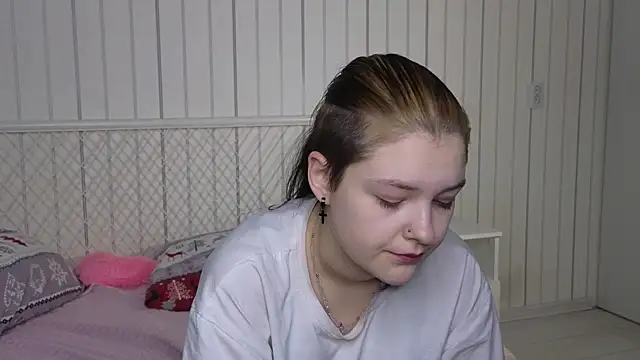 bevhanni (F teen) - Gently touch my belly