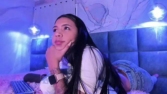 antonellarossi - AntonellaRossi's free webcam - UK Sex Cams