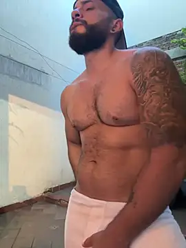 mike_savage3 (M young) - Naked your master and suck dick public