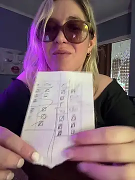 Webcam Model (Granlady7)  is live.Free join now!