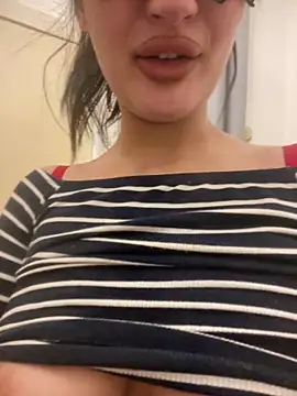 Milana_UK's Live Sex Cam Show