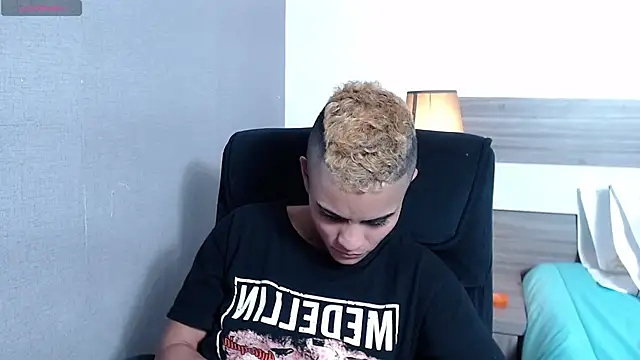 Liiamthompson webcam