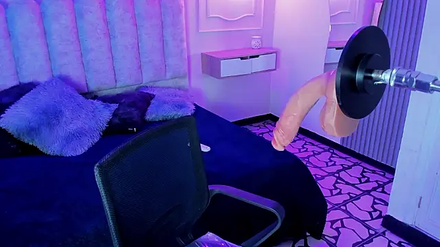 yourlittle_kathe webcam