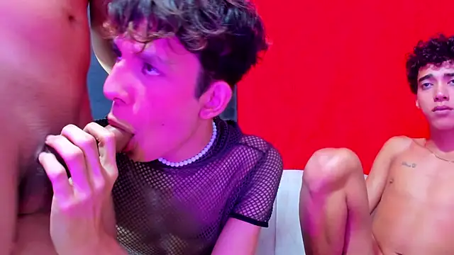 Pleasure_boys_hot webcam