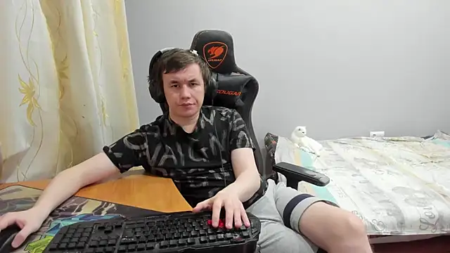 iliaskrislove webcam