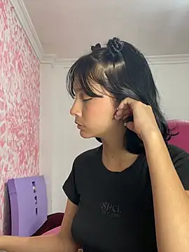 Webcam Model (xoxo_milk)  is live.Free join now!