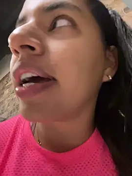 vanessarios01 - Vanessarios01's free webcam - UK Sex Cams