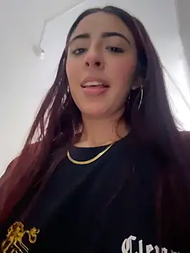 Webcam Model (Mirandaa_Rogers)  is live.Free join now!