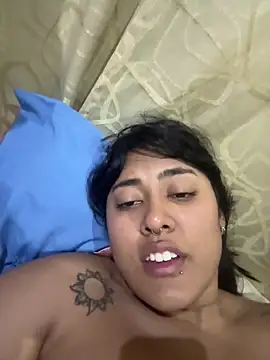 Webcam Model (pawmistry)  is live.Free join now!