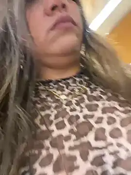 Webcam Model (Iam__Cristal)  is live.Free join now!