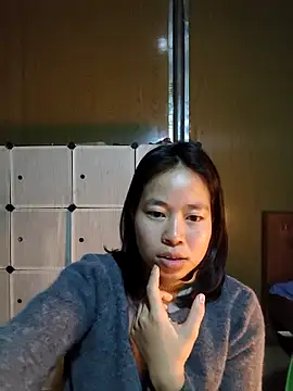 Webcam Model (Cat-meow)  is live.Free join now!