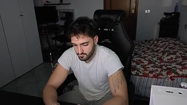 al3xox02 (M young) - DICK OUT