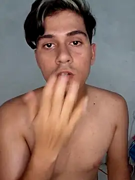 riquid-sexual - Riquid-sexual's free webcam