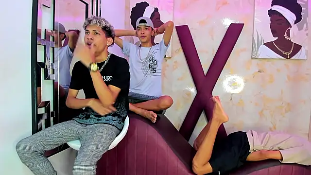 empire_boys1 - EMPIRE_BOYS1's free webcam - UK Sex Cams