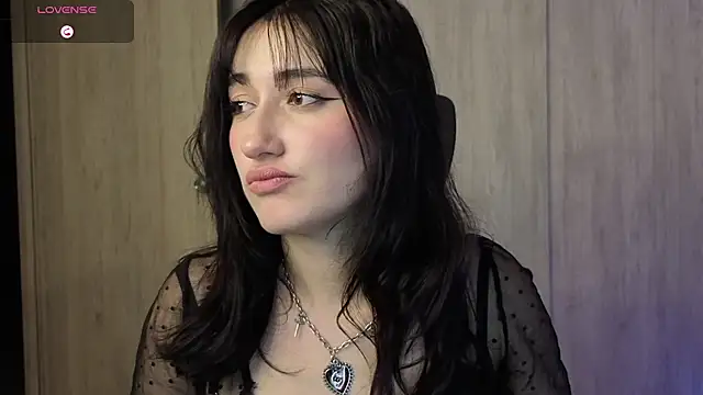 alessandralb - AlessandraLB's free webcam