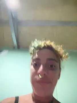 salytredelmonte - SalyTredelMonte's free webcam - UK Sex Cams