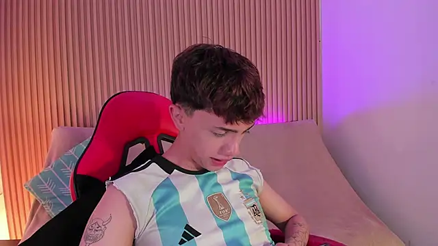 tomy_rox (M young) - cock show