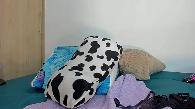 nanny_11 - Nanny_11's free webcam