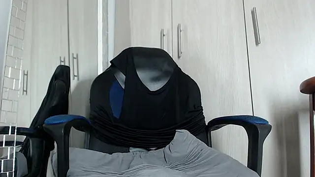 nash_fit18 - Nash_fit18's free webcam - UK Sex Cams