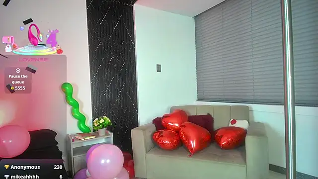 oriana_thomson2 - Oriana_thomson2's free webcam - UK Sex Cams