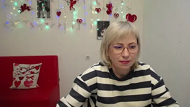 laurenwishy - LaurenWishy's free webcam