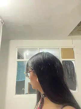 Webcam Model (ValentinaEvanz)  is live.Free join now!