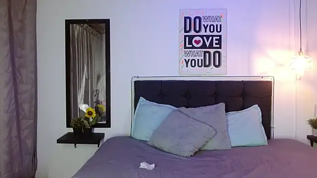 keyla01_ - Keyla01_'s free webcam - UK Sex Cams