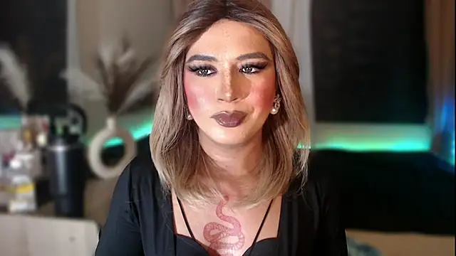 mslilly_croft (T young) - PERFECTION AND SATISFACTION AT GOAL